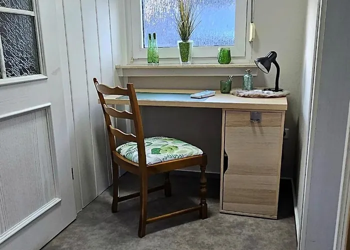 Gemuetliche Dachgeschosswohnung Mit Balkon In