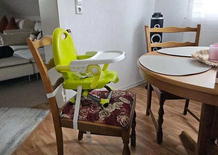 Gemuetliche Dachgeschosswohnung Mit Balkon In * 多特蒙德