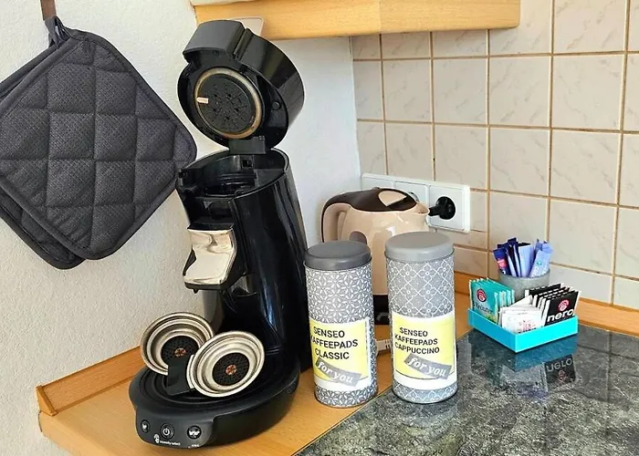 Gemuetliche Dachgeschosswohnung Mit Balkon In Lejlighed *