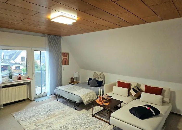 Lejlighed Gemuetliche Dachgeschosswohnung Mit Balkon In *